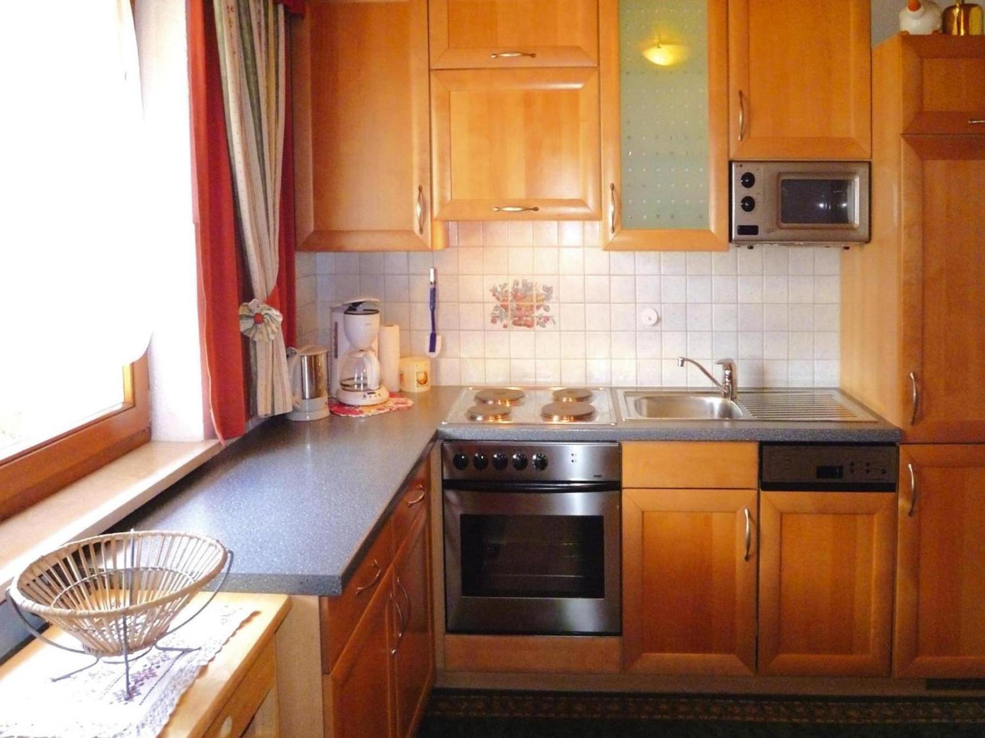 Apartment In F Gen With Parking Space Fügen Zewnętrze zdjęcie