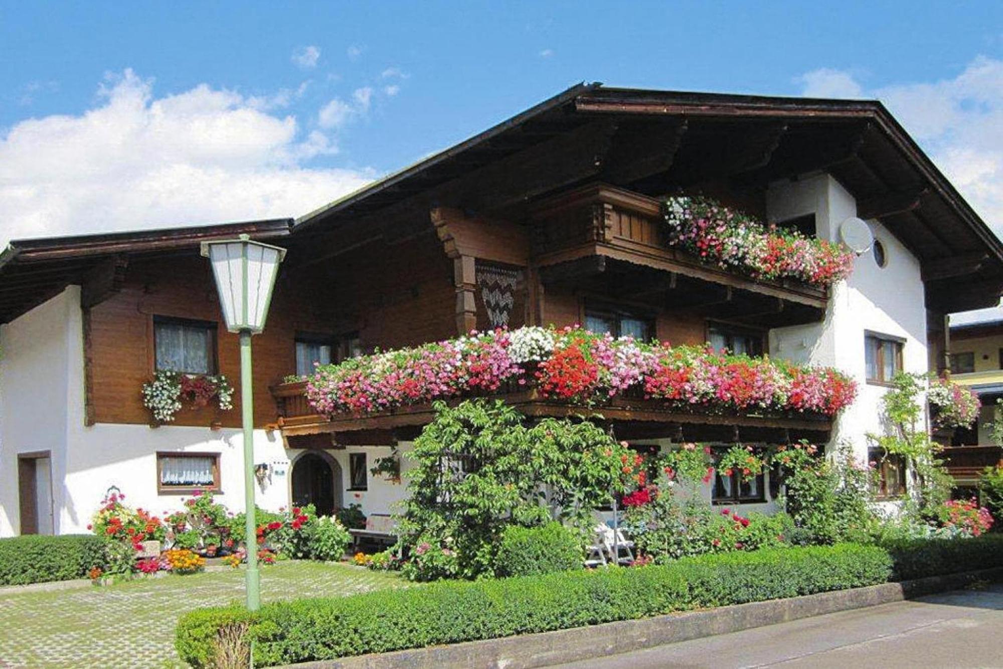 Apartment In F Gen With Parking Space Fügen Zewnętrze zdjęcie